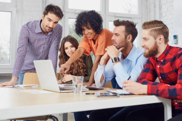 7 KPIs esenciales para medir el éxito en marketing educativo